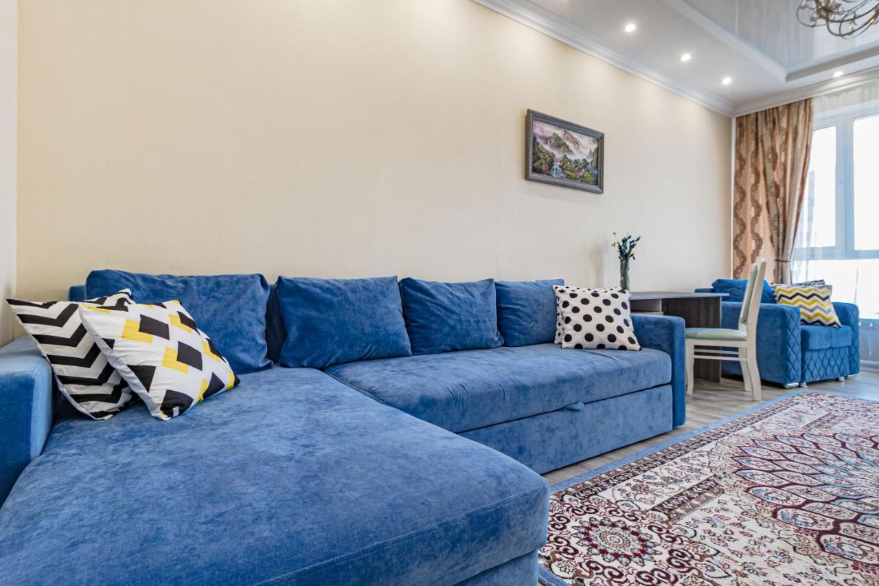 Apartments Lux 53/141 アスターナ エクステリア 写真