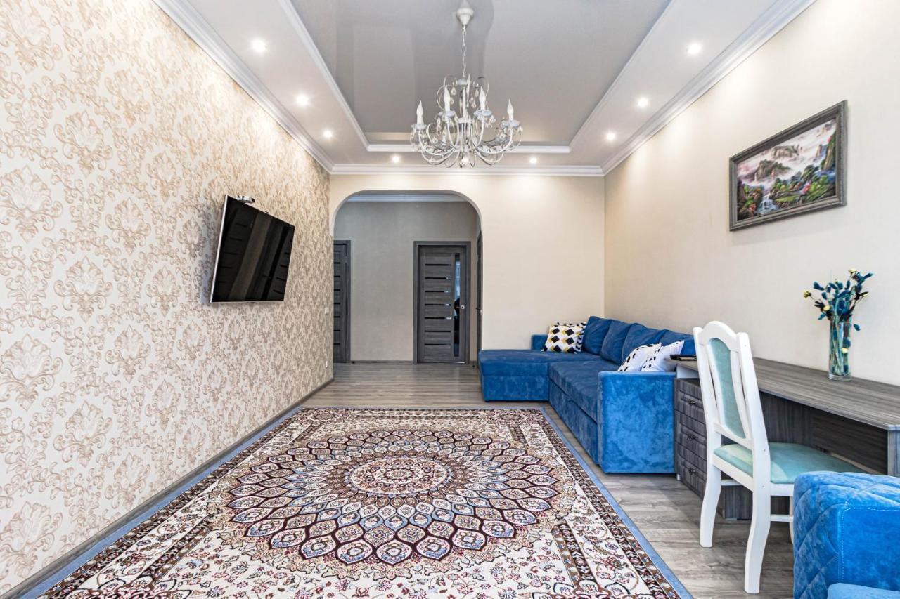 Apartments Lux 53/141 アスターナ エクステリア 写真