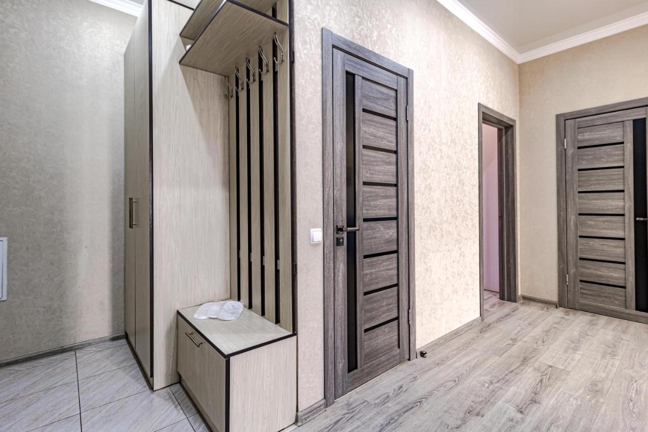 Apartments Lux 53/141 アスターナ エクステリア 写真