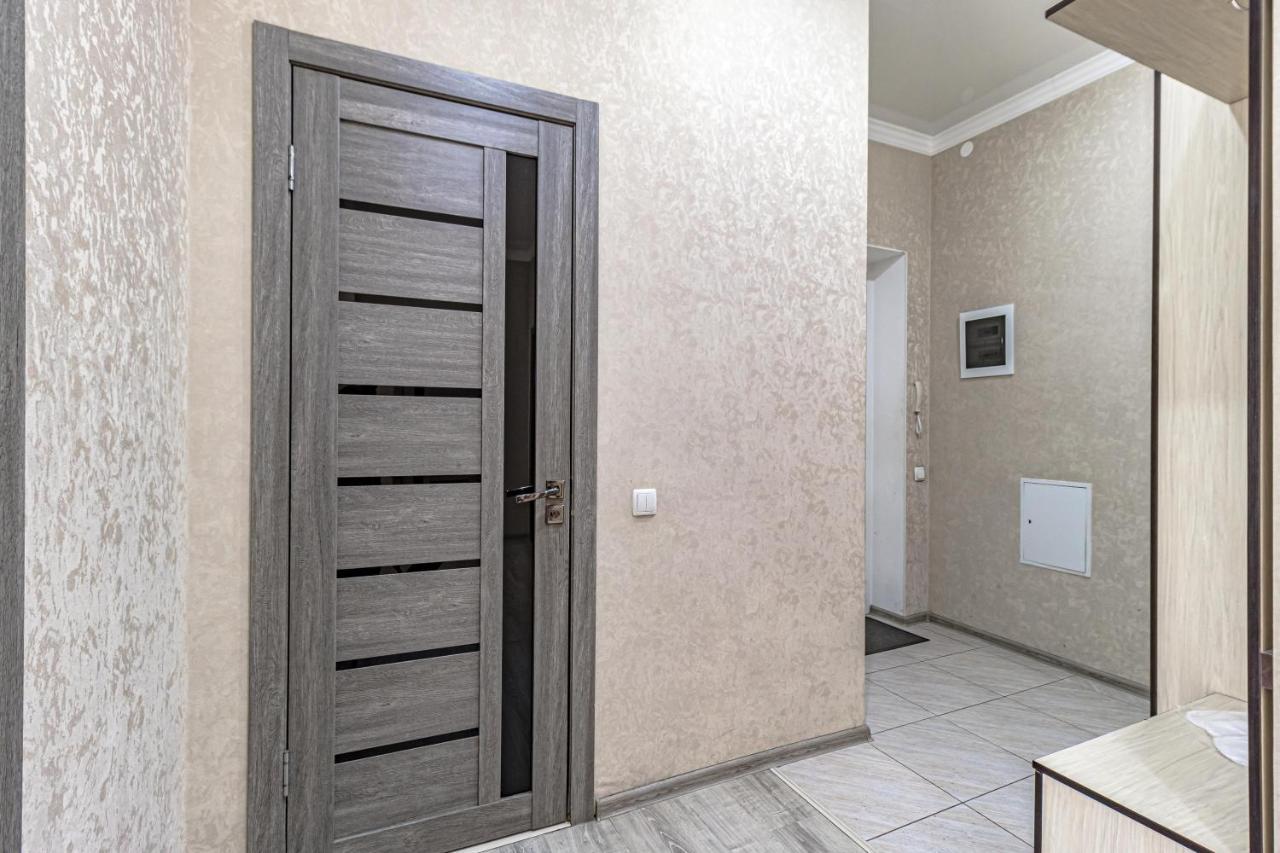 Apartments Lux 53/141 アスターナ エクステリア 写真